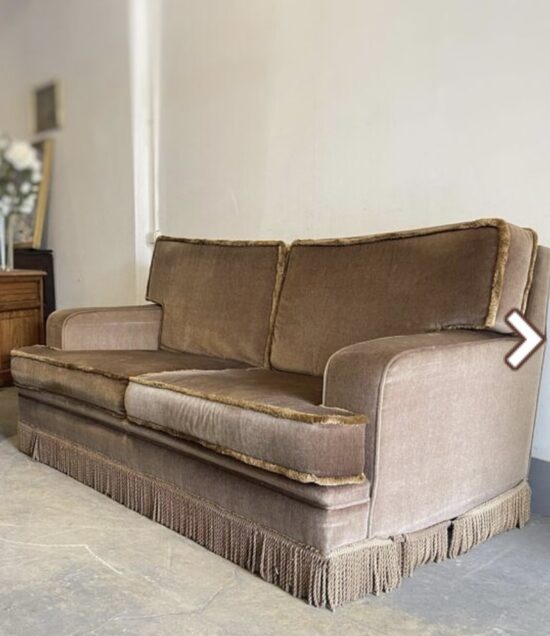 Kapučīno brūns samta dīvāns divvietīgs, noma