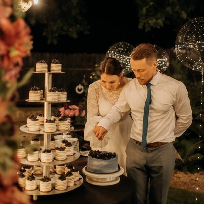 Свадьба в саду Анны