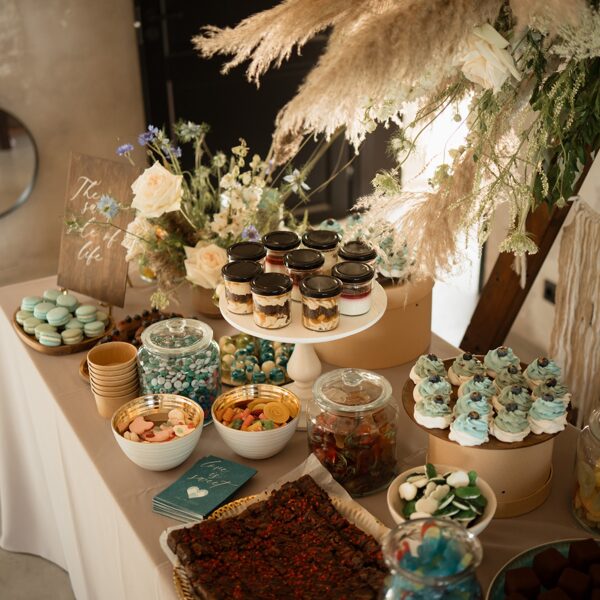 desertu galds kāzās